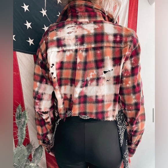 Courtney Cropped Flannel by TRASHxHAUS - Picture 2 of 2